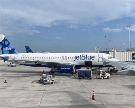 JetBlue Airways : 61 verified passenger reviews and .